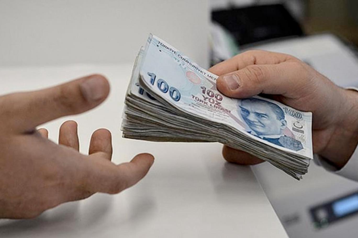 İşyerinde 10 yıldan beri çalışan işçi, ne kadarlık ücret tutarında kıdem tazminatı alabilir?