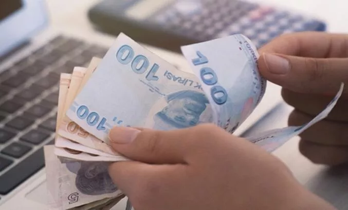 İşten kendi isteğiyle ayrılan işçi ihbar tazminatı alabilir mi?