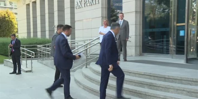 AK Parti MKYK sona erdi
