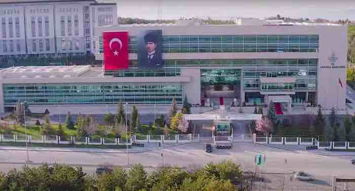 AYM, Cumhurbaşkanlığı Hükümet Sistemine geçiş hükümlerini düzenleyen KHK'nin bazı maddelerini iptal etti