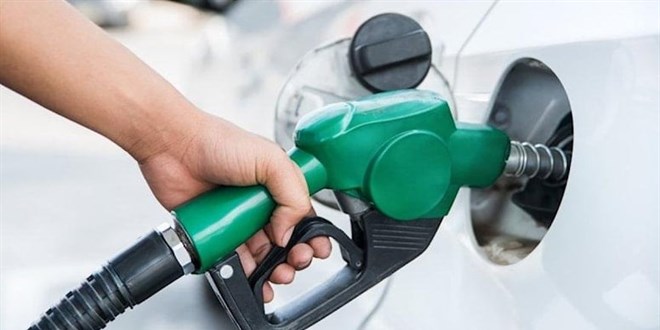 Benzin ve motorine çifte zam geliyor