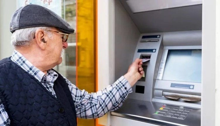 Emekliye ek zam farkı ödeme tarihi belli oldu