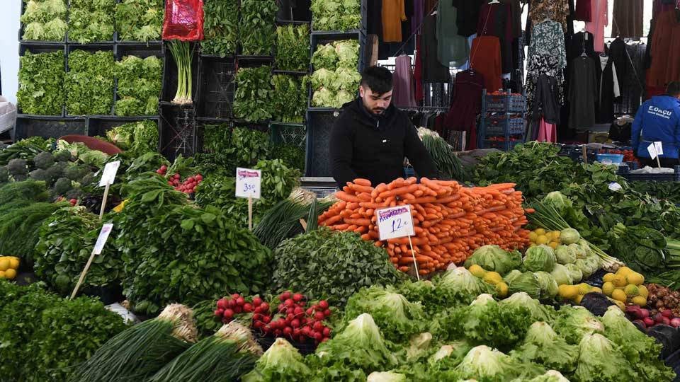Kamu emekçilerinin yıllık enflasyonu yüzde 105