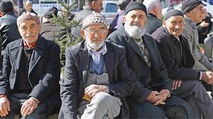 Emeklinin 14 günlük zam farkı hesaplarda