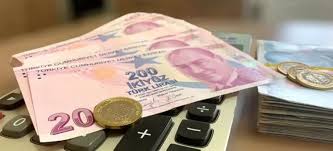 SGK uzmanından memur ve emeklilere önemli uyarı: Zam beklentisi yine boşa çıkabilir.