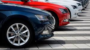 Araç alacaklar dikkat! Yeni yılda otomobil fiyatları düşecek mi?