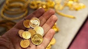 Altın yükselişe geçti: Bankacılık devinden yeni tahmin geldi.