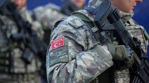 Sözleşmeli erbaş ve erlere uzman erbaş olma hakkı getiriliyor