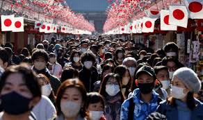 Japonya nüfusu her bir saatte 100 kişi azalıyor