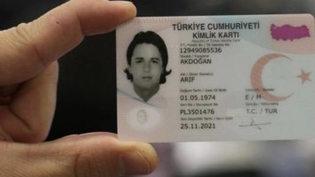 Eski tip kimliği olanlar dikkat! İşlem yapamayacaklar...