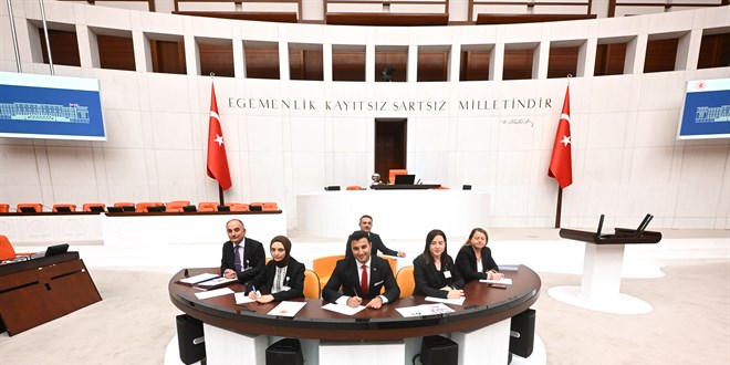 Meclis'in hafızası stenograflara 'yapay zeka' desteği geliyor.
