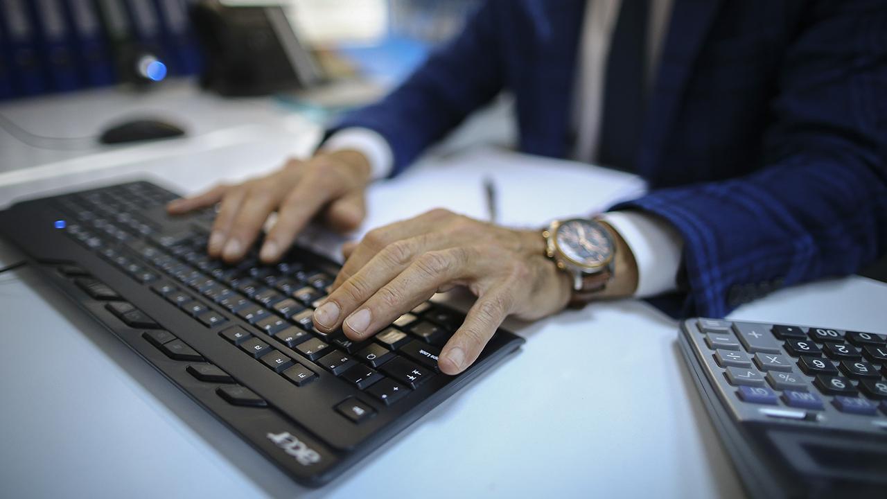Memurların üyesi oldukları sendikalardan memnuniyeti oldukça düşük