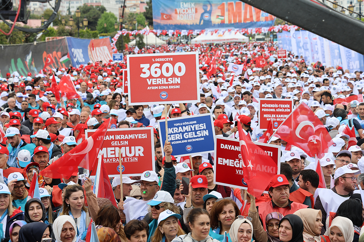 Memur-Sen: Ücretlere ilave ek artış yapılmalı
