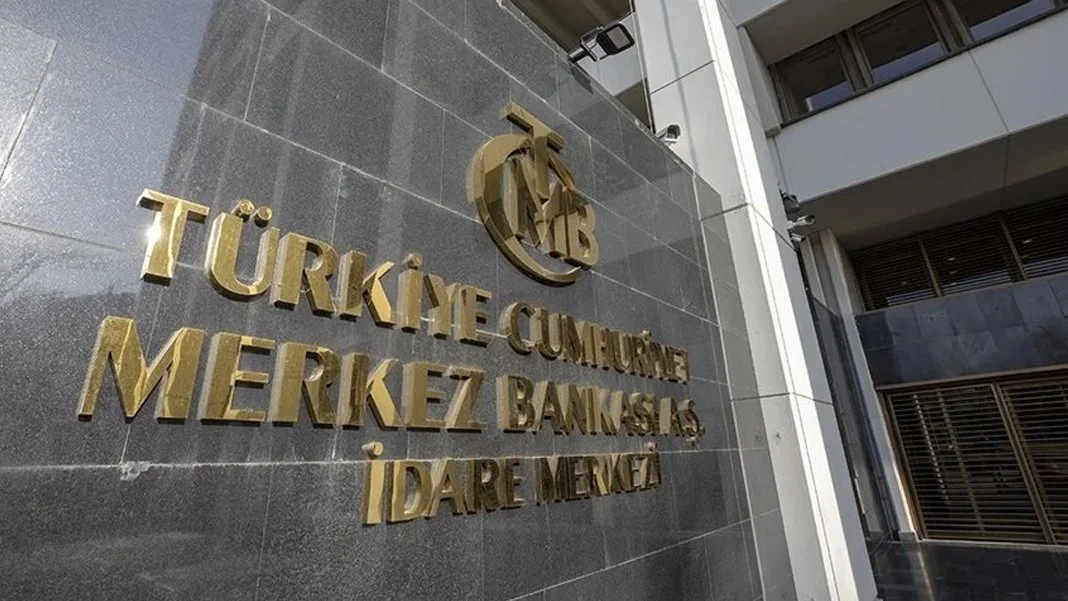 Merkez Bankasında dört bürokrat görevden alındı