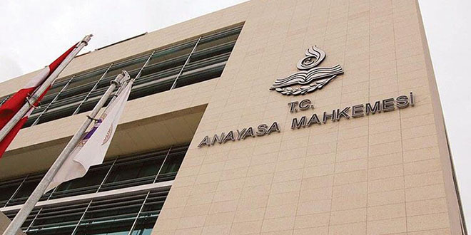 Öğrenciye 'Tayyipçi misiniz' diyen AYM raportörüne inceleme
