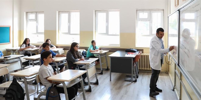 Öğretmenlerin yer değiştirme sonuçları açıklandı
