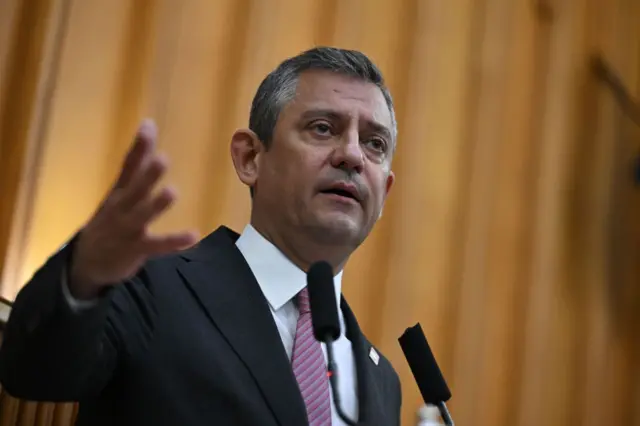 Ahmet Ünlü: Özgür Özel'in kamu personel adaylarına yaptığı kötülük