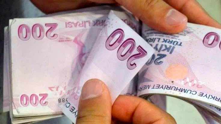 Yeni düzenlemeden de bürokratlara üç maaş çıktı