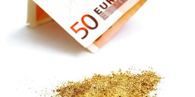 Sihirli toza inanıp 10 bin eurosunu kaptırdı