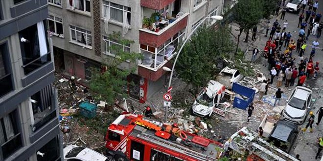 Bahçelievler'dek patlamada 1 kişi hayatını kaybetti, 2'si ağır 4 yaralı