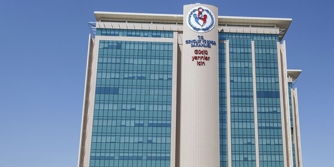 Bir bakanlık daha 'Altın Portakal'dan desteğini çekti