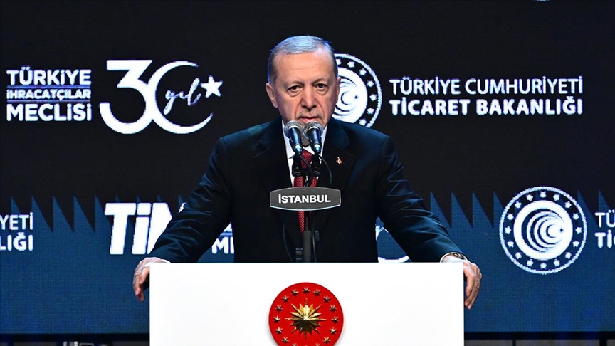 Cumhurbaşkanı Erdoğan açıkladı. Çalışan emeklilere de 5 bin lira